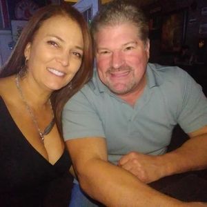 Meet your Posher, Gloria